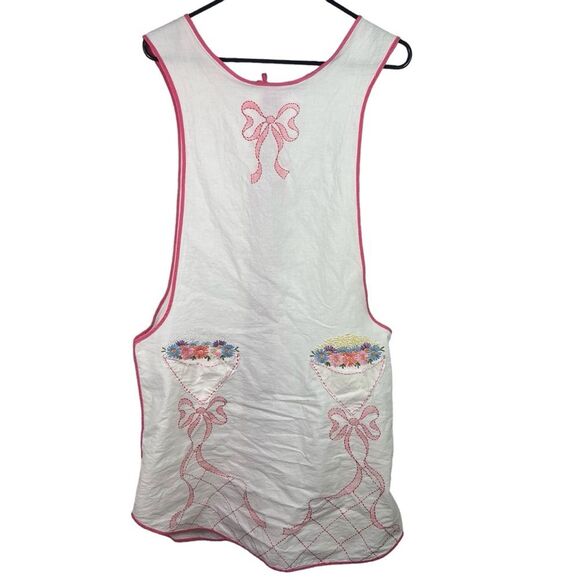 Vintage Embroidered Pinafore Apron Floral Bow White Pink Pockets OS - Picture 1 of 11